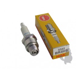 NGK BR4HS sytysystulppa NGK BR4HS sytysystulppa